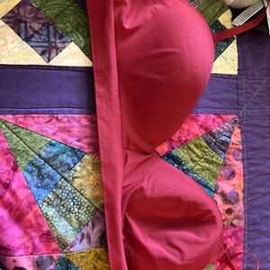Thirdlove wireless bra, red XL Didn’t wear too often as this